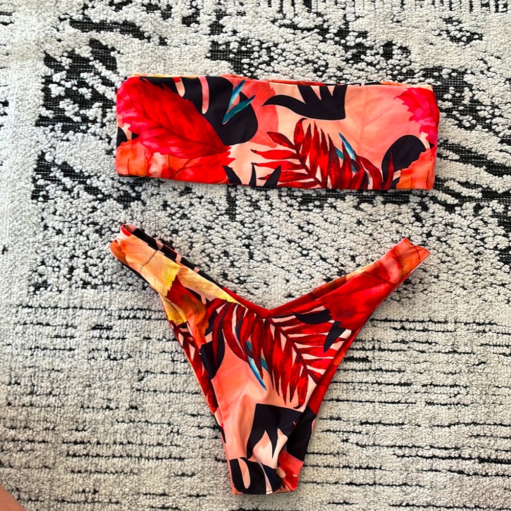 Floral palm bikini